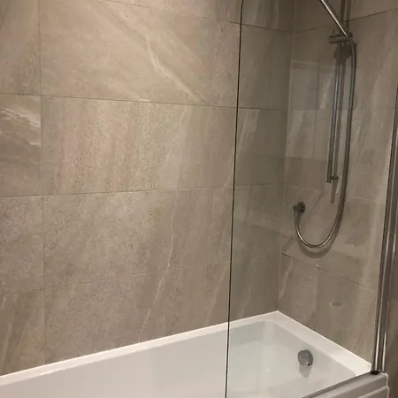 Homestay Sw6 Near Central London! A Plus Double Bed And Private Bath Exterior foto