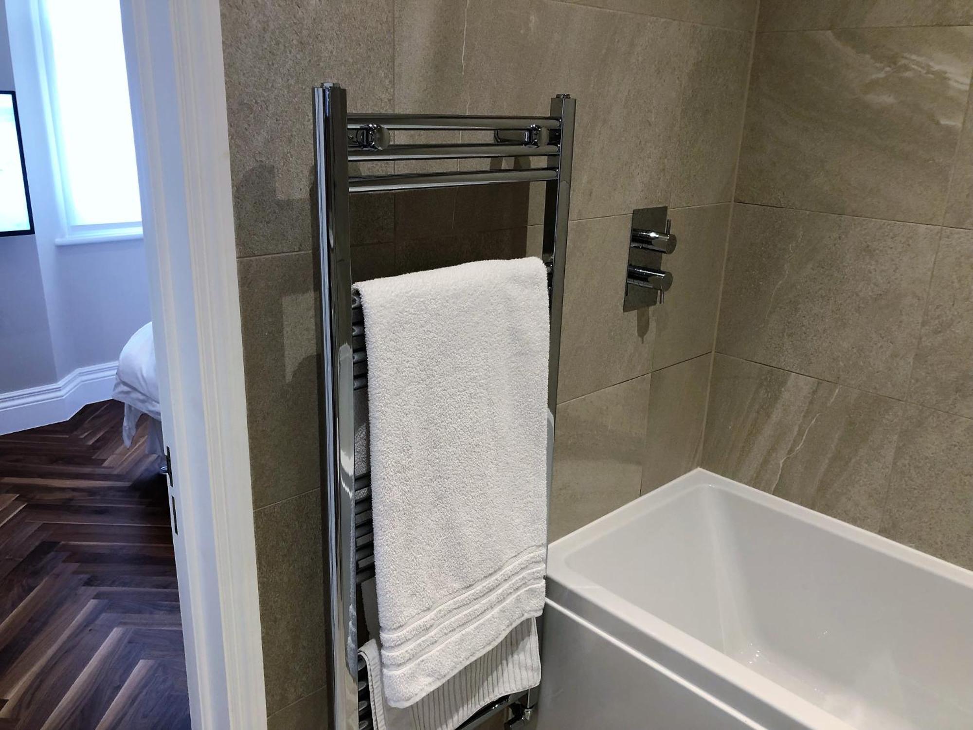 Sw6 Near London! A Double Bed And Private Bath Londres